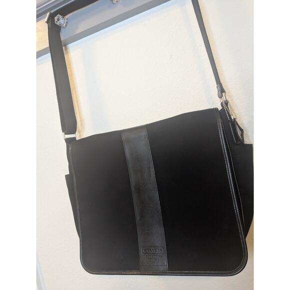 Authentic COACH Black Transatlantic Messenger Bag Black Neoprene Leather $295 - Picture 2 of 16